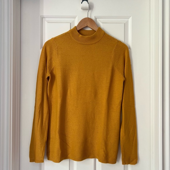 Vero Moda Mockneck Sweater - Picture 2 of 6